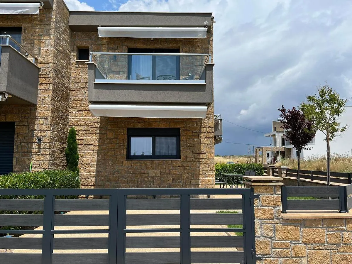 Artline Luxury Suites Flogita Case de vacanță