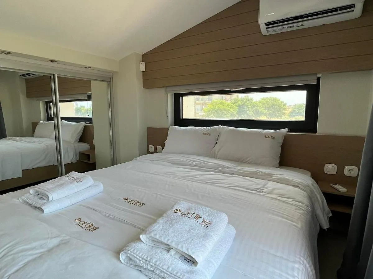 Artline Luxury Suites Flogita Case de vacanță