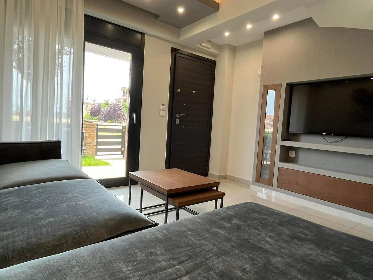 Artline Luxury Suites Flogita 0*,