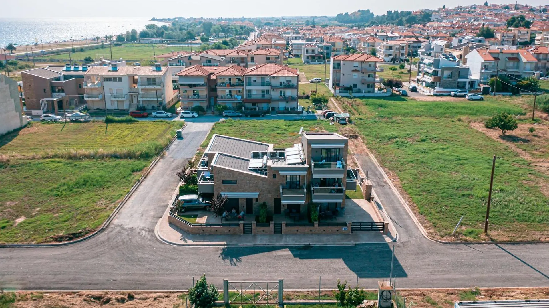 Artline Luxury Suites Flogita Grecia